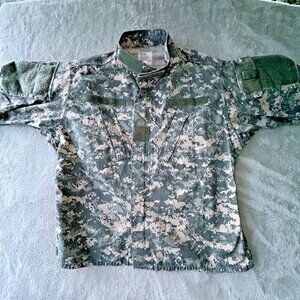Army Green Digital Camo Field Jacket Medium-Short Height 63-67-1/2", Chest 37"